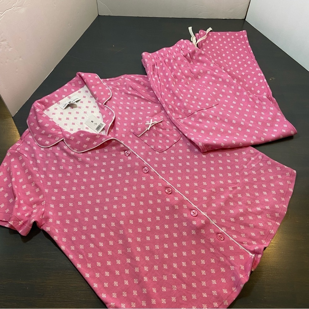 Karen Neuburger Pink Printed Two-Piece Pajama Set